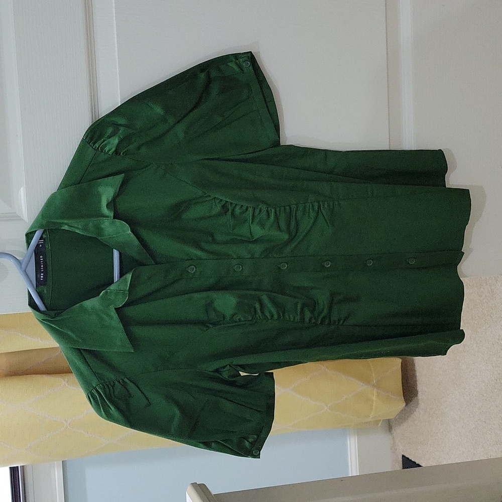Dressy Short Sleeve Button Up from thr Limited size Medium